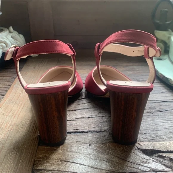 Anthropologie Cleo B Maroon Pointed Heels - Picture 7 of 8